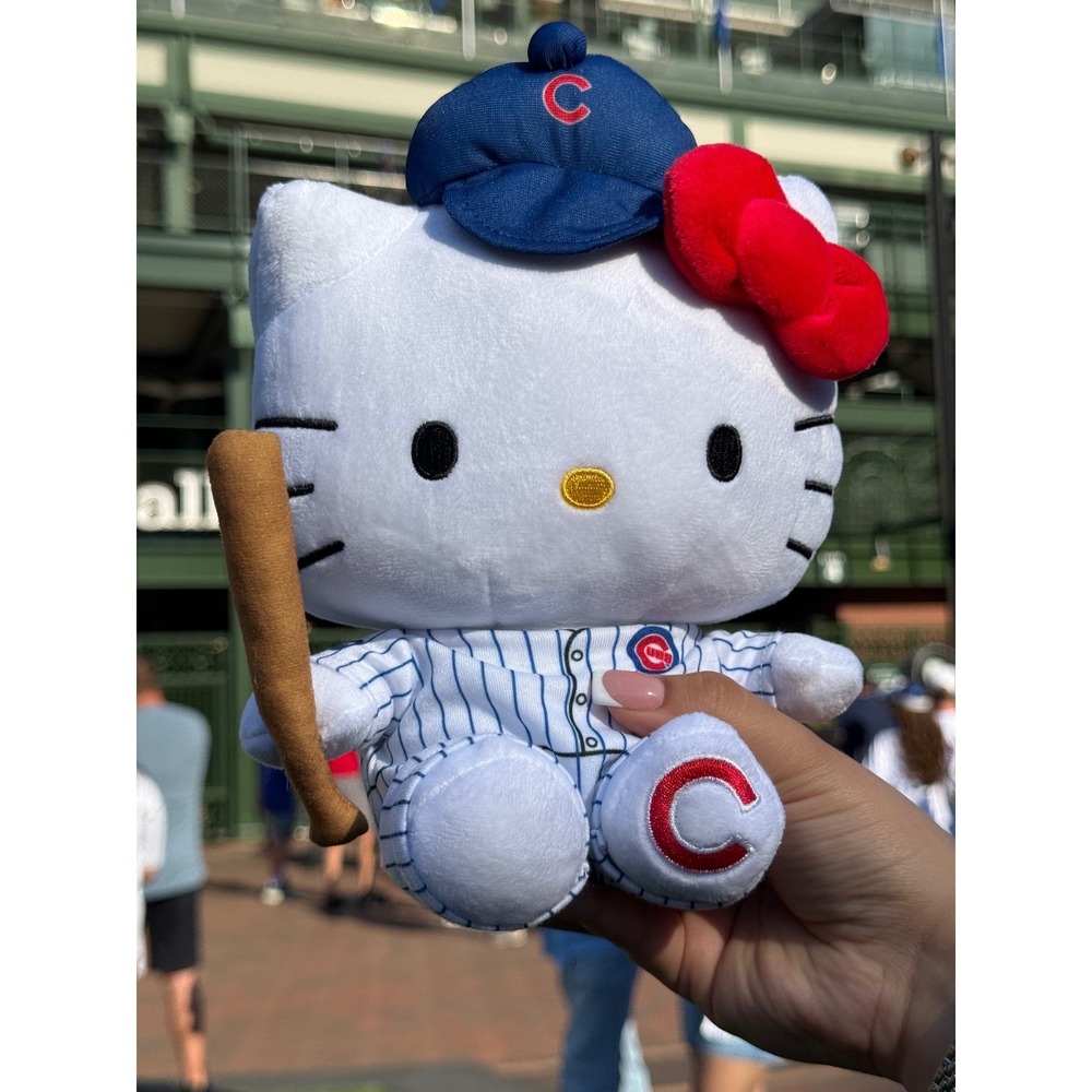 Chicago Cubs Hello Kitty Plushie 2026 Exclusive 9/3 IN HAND NOW